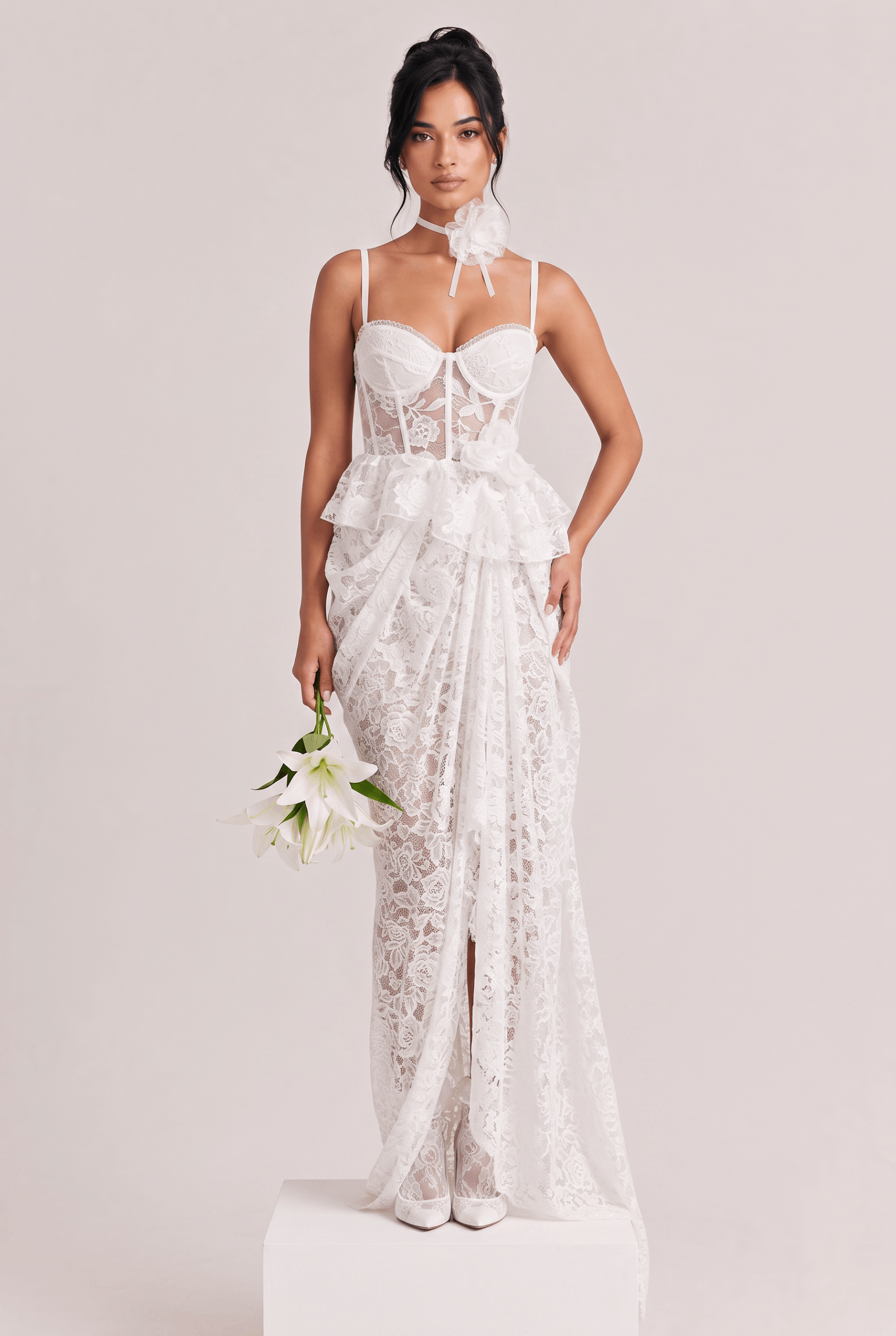 White Thin Sling Lace Waist Three-dimensional Flower Irregular Split Trailing Wedding Dress