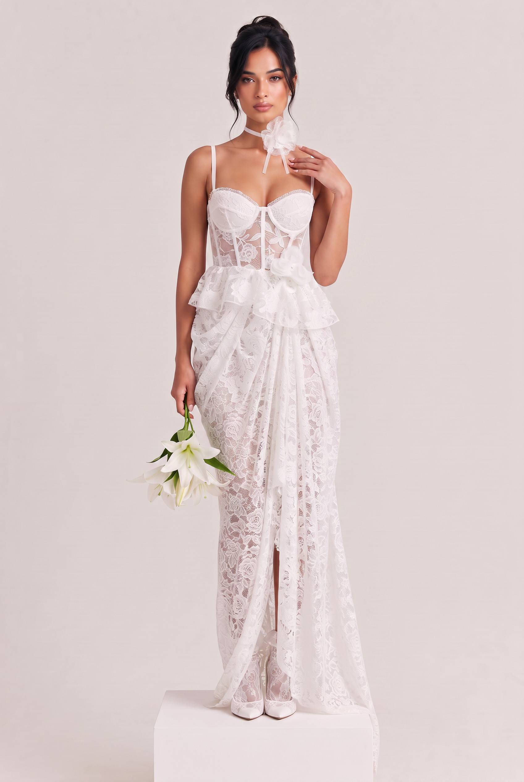 White Thin Sling Lace Waist Three-dimensional Flower Irregular Split Trailing Wedding Dress