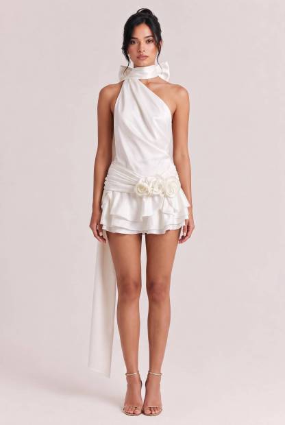 White Satin Neck-Neck Kink Three-Dimensional Floral Waisted Multi-Layer Ruffled Short Dress