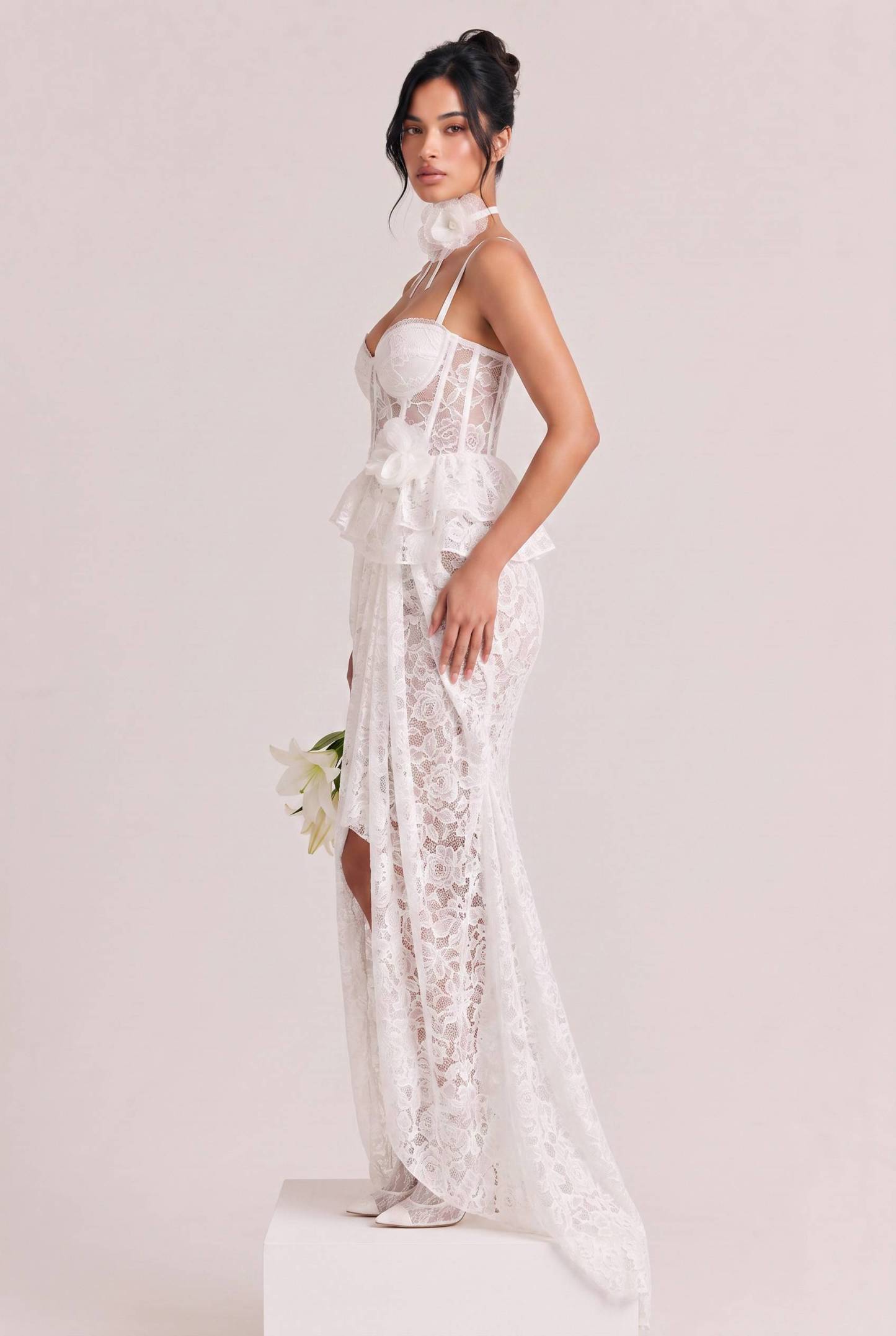 White Thin Sling Lace Waist Three-dimensional Flower Irregular Split Trailing Wedding Dress