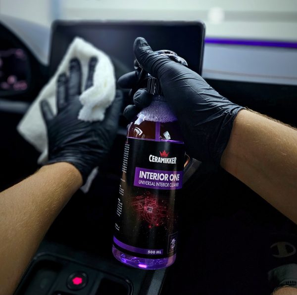 High-Efficiency Automotive Interior Cleaner – Suitable for Natural and Sealed Leather