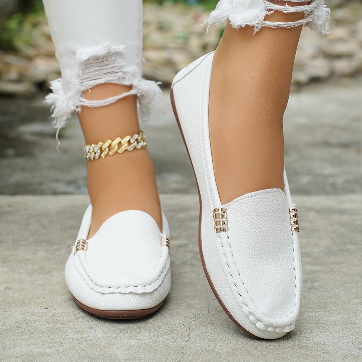 Women's Classic Plain Low Heel Shoes, Fashionable and Sexy, High-End Slanted Metal Chain Decoration, Comfortable Casual Footwear, Everyday Wear Footwear