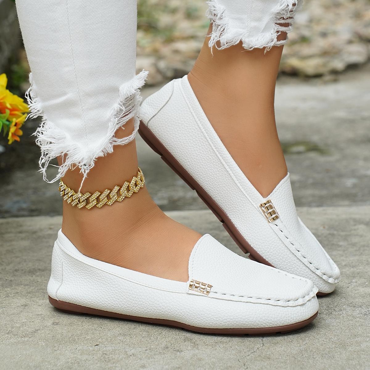 Women's Classic Plain Low Heel Shoes, Fashionable and Sexy, High-End Slanted Metal Chain Decoration, Comfortable Casual Footwear, Everyday Wear Footwear