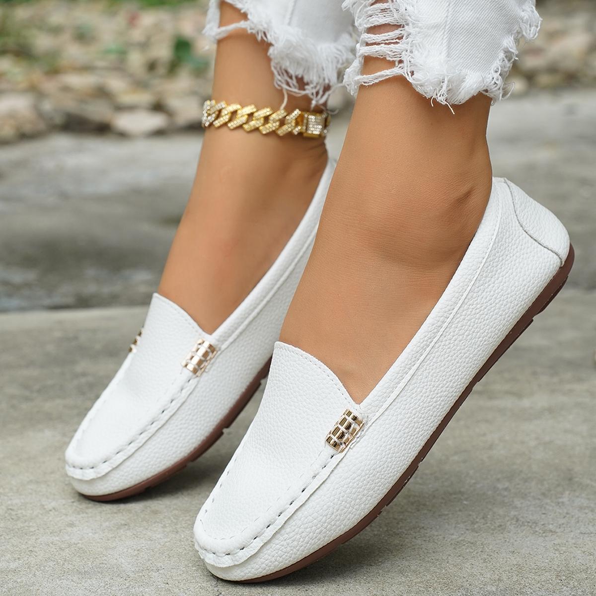 Women's Classic Plain Low Heel Shoes, Fashionable and Sexy, High-End Slanted Metal Chain Decoration, Comfortable Casual Footwear, Everyday Wear Footwear