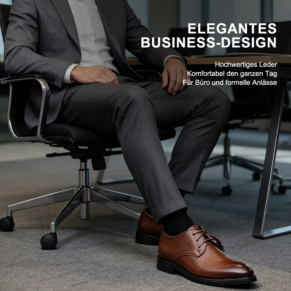 Braune Herren-Businessschuhe im B&uuml;ro