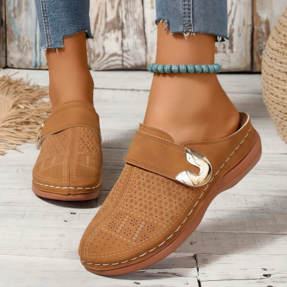 🏆 Ganztägiger Komfort 👣 Bequeme Leder-Slipper mit Keilabsatz – leicht anzuziehen und angenehm beim Gehen ⏳ 𝐋𝐄𝐓𝐙𝐓𝐄𝐑 𝐓𝐀𝐆: 𝟖𝟎 % 𝐑𝐀𝐁𝐀𝐓𝐓