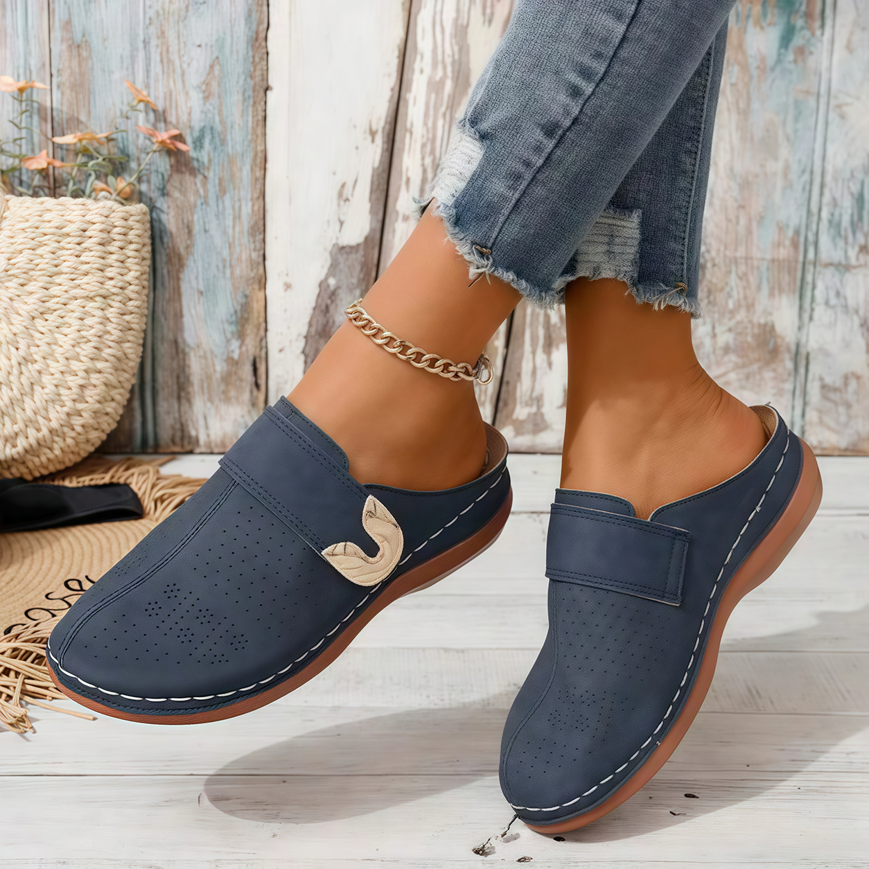 🏆 Ganztägiger Komfort 👣 Bequeme Leder-Slipper mit Keilabsatz – leicht anzuziehen und angenehm beim Gehen ⏳ 𝐋𝐄𝐓𝐙𝐓𝐄𝐑 𝐓𝐀𝐆: 𝟖𝟎 % 𝐑𝐀𝐁𝐀𝐓𝐓