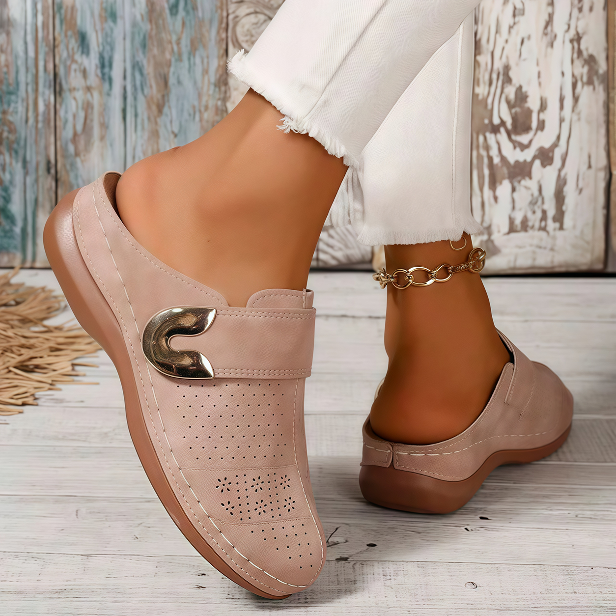 🏆 Ganztägiger Komfort 👣 Bequeme Leder-Slipper mit Keilabsatz – leicht anzuziehen und angenehm beim Gehen ⏳ 𝐋𝐄𝐓𝐙𝐓𝐄𝐑 𝐓𝐀𝐆: 𝟖𝟎 % 𝐑𝐀𝐁𝐀𝐓𝐓