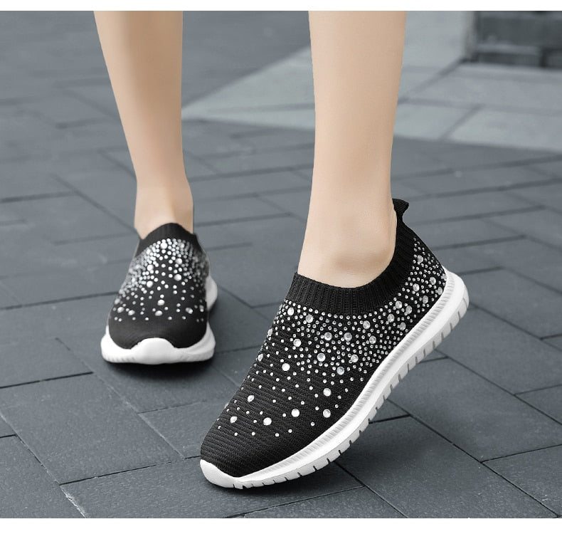 Damen-Slip-On-Sneaker mit funkelnden Kristall-Details