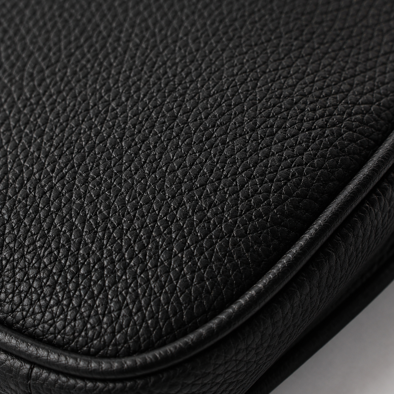 PU texture of the bag