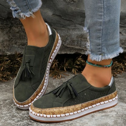 🚨Summer Sale⭐Women's Modern Slip-On Sports Tassels Shoes