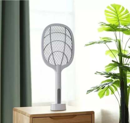 ⚡ Letzter Tag 2-in-1-Mückenklatsche🔦 | ·3000 V Hochspannung·Standfuß ohne Handgriff | Für zu Hause/Küche/Terrasse/Camping