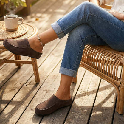 👡✨ Women's Wide Closed-Toe Mule Slippers 🛋️