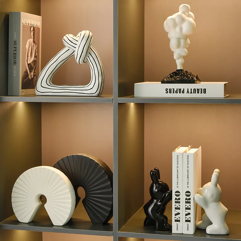 Desktop ornaments