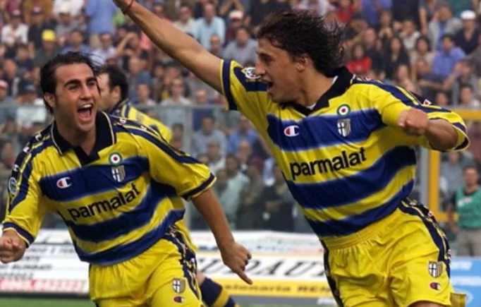Parma 1999/00 (Home)