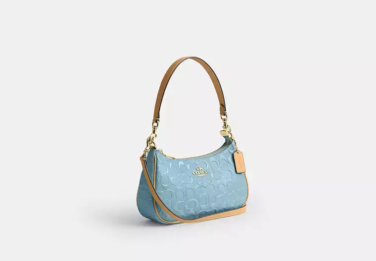 Teri Shoulder Bag In Signature Leather