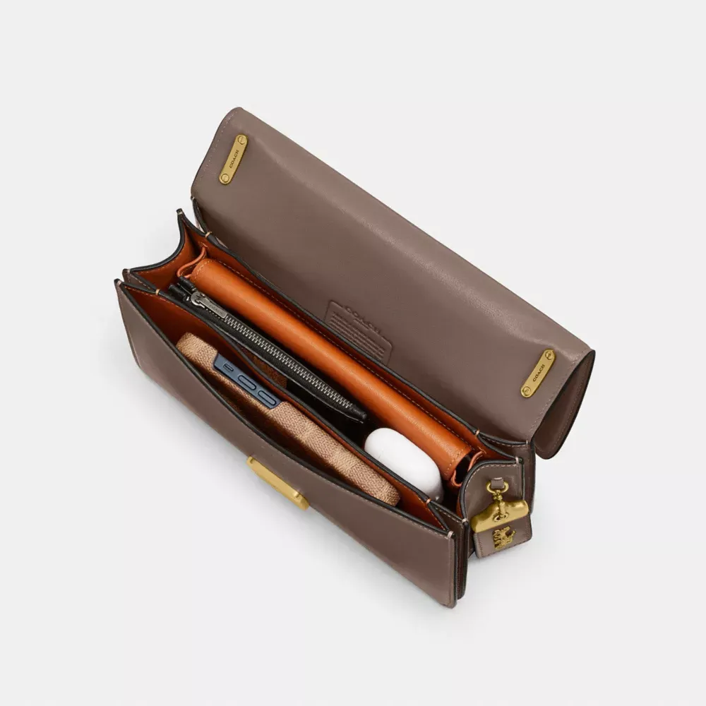 Coathtch Bandit Shoulder Bag