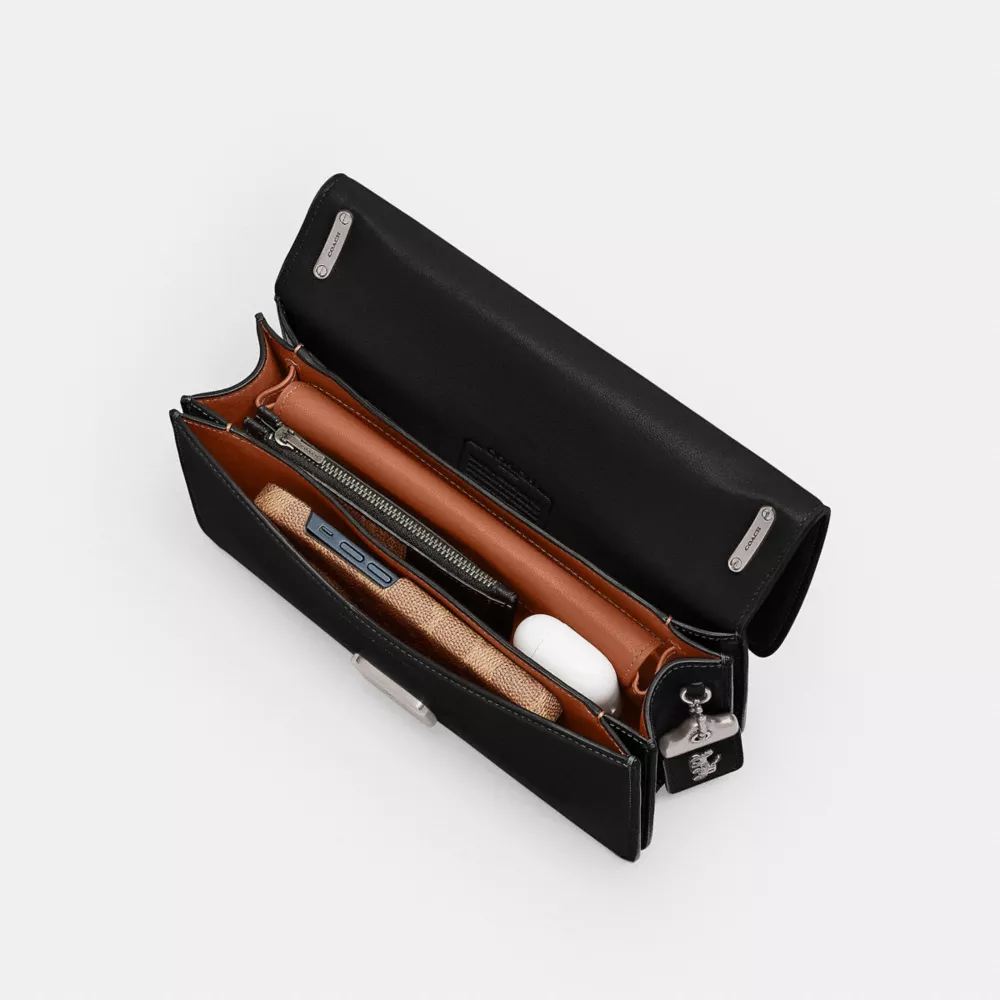 Coathtch Bandit Shoulder Bag