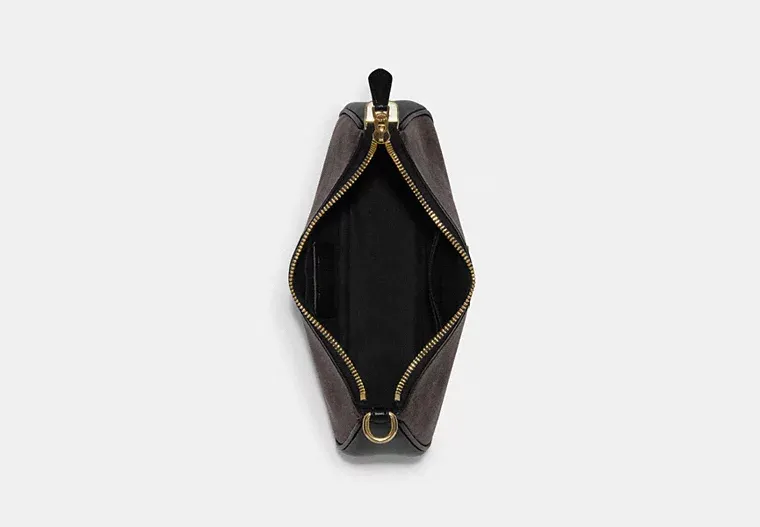 COAthtCH Teri Shoulder Bag In Signature Canvas