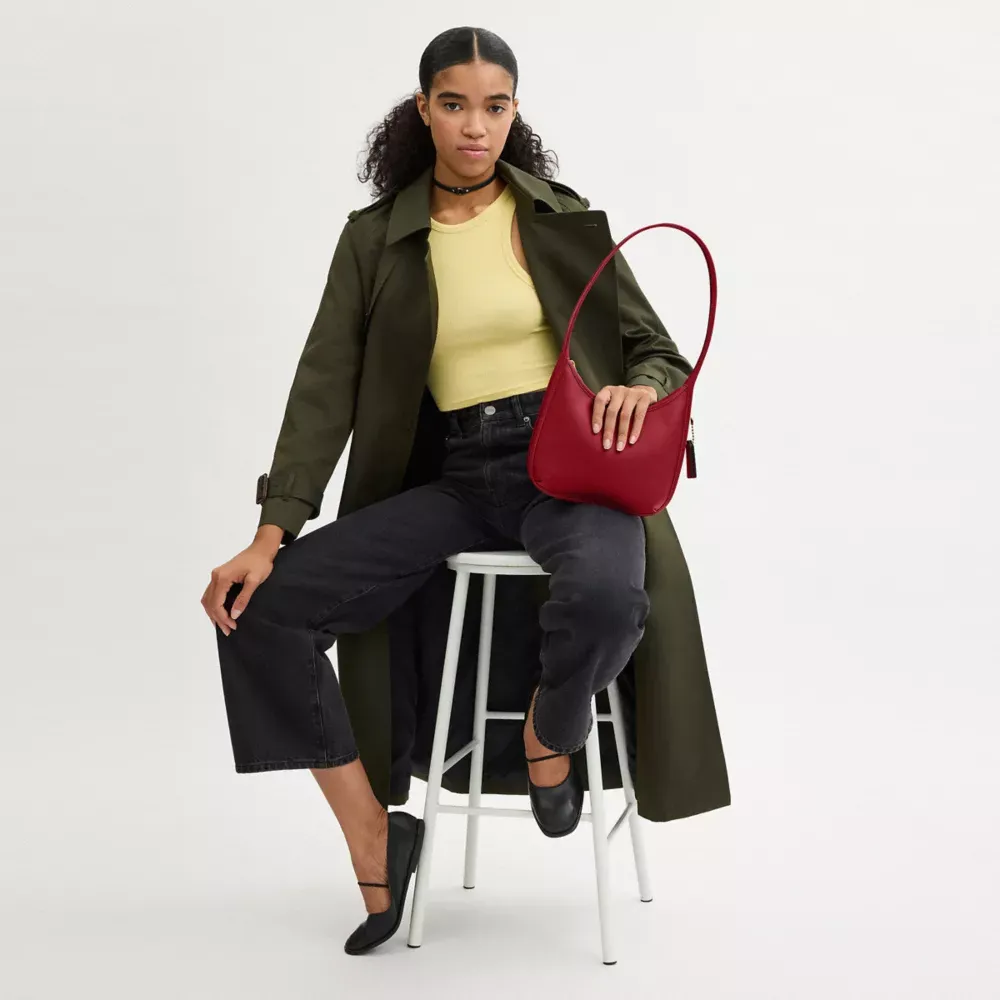 Curve Zip Bag