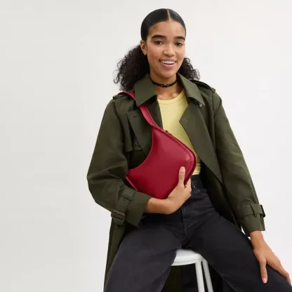 Curve Zip Bag