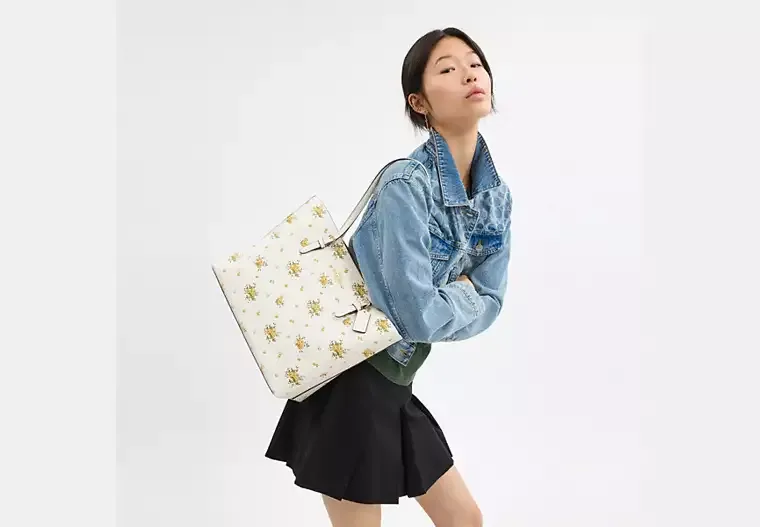 Mollie Tote Bag With Floral Print