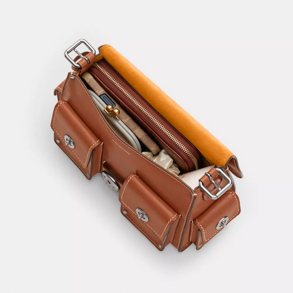Cargo Turnlock Soft Tabby