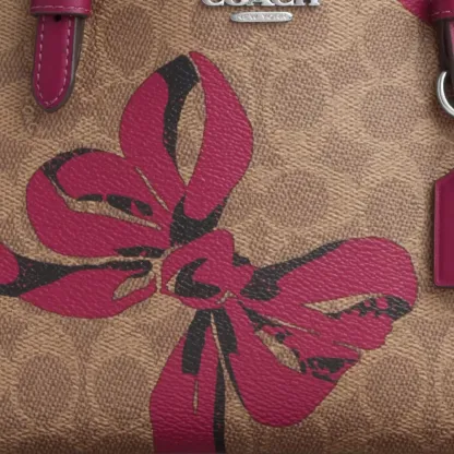 Mollie Tote Bag 25 In Signature Canvas With Bow Print
