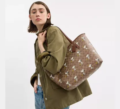 Peanuts City Tote Bag in Signature Canvas with Snoopy Print