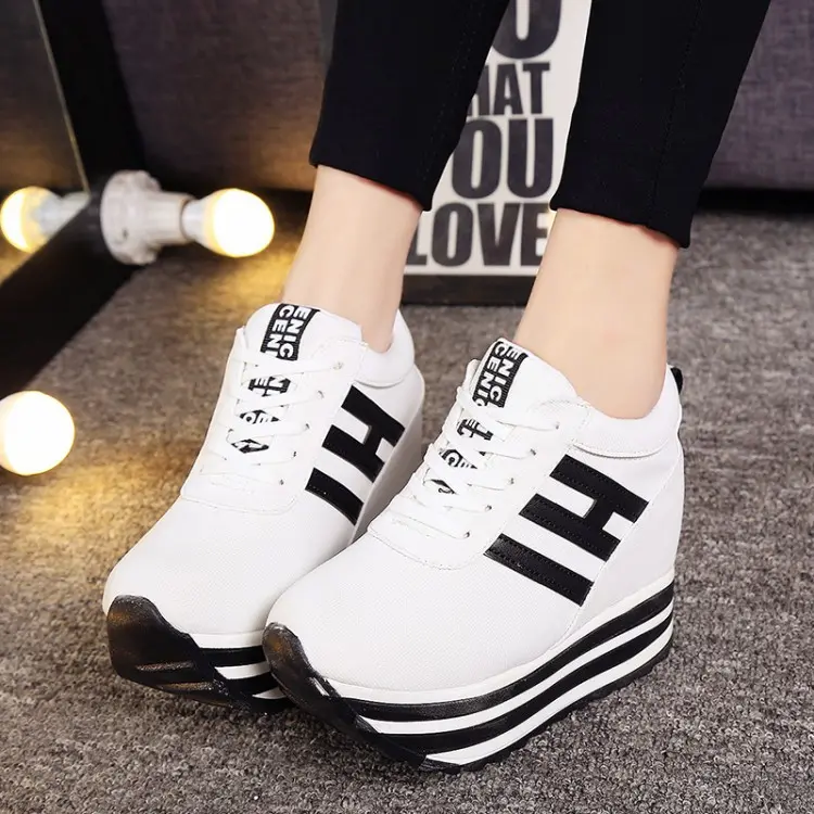 【35-41】2026 pantofi casual de pânză cu talpă groasă