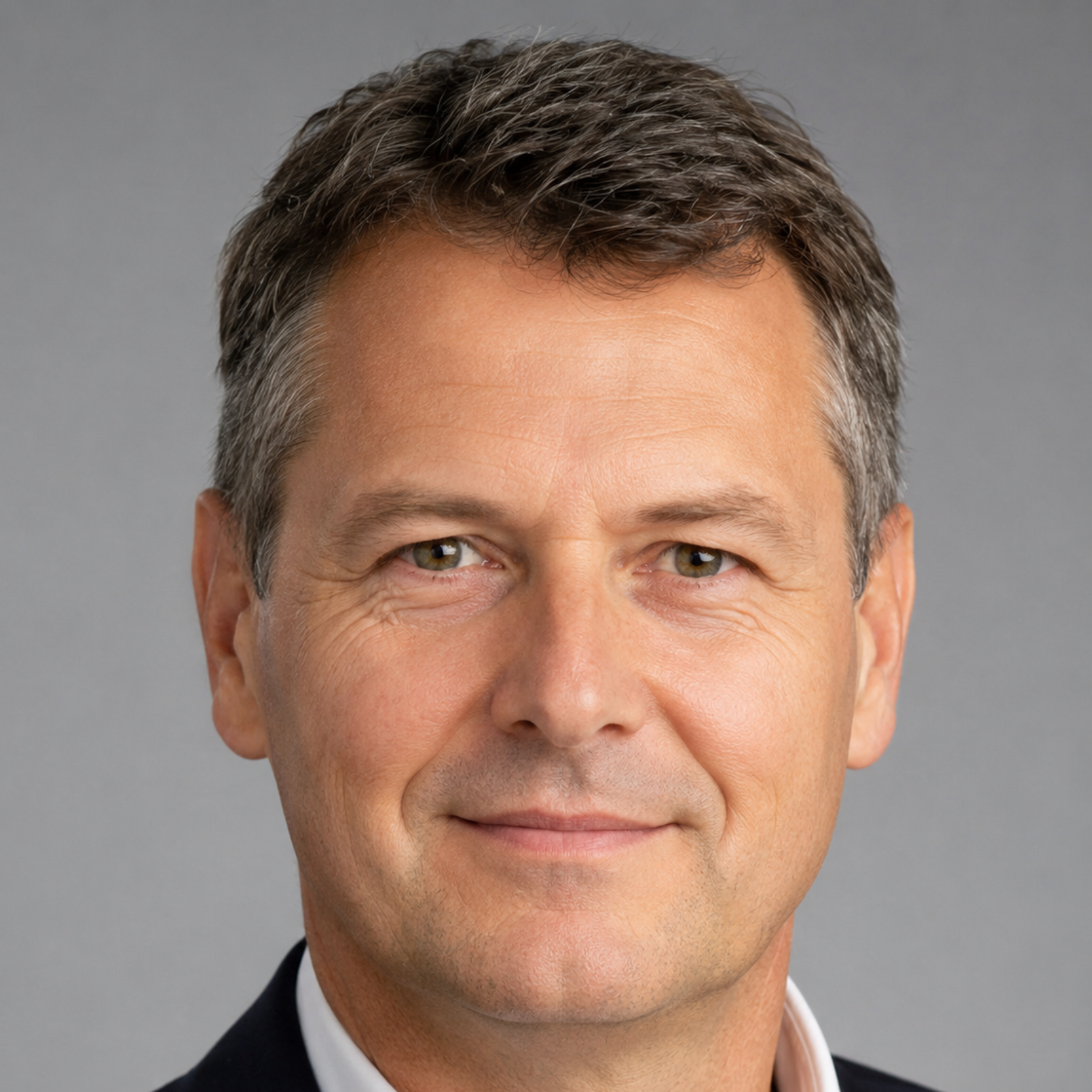 Autorenbild-Platzhalter: hier ein sauberes Profilbild eines Haus-, Garagen- oder DIY-Experten einsetzen