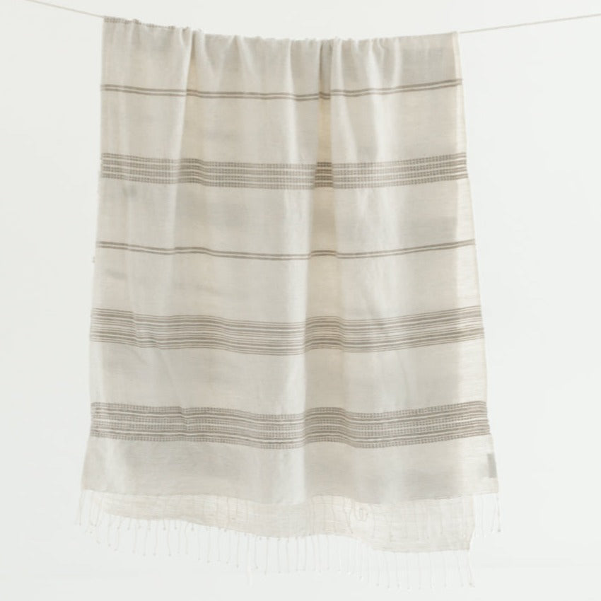 Throw in Natural And Stone
