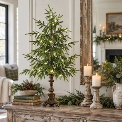 Beleuchtete Weihnachtsbäume im Vintage-Stil