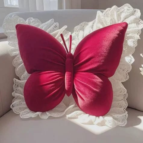 📢📢49 % RABATT !! ⏰ Elegantes schmetterlingsförmiges Zierkissen mit Spitzenbesatz