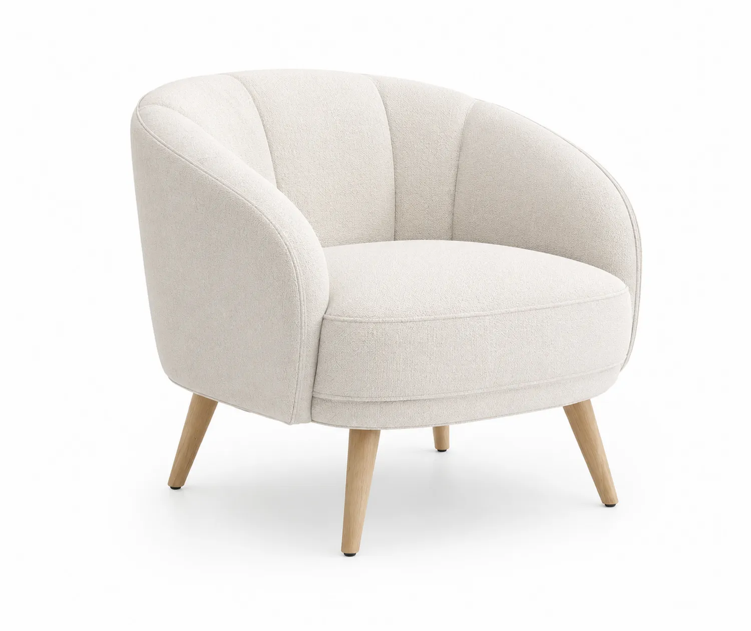 Sillón de tela beige con patas de madera