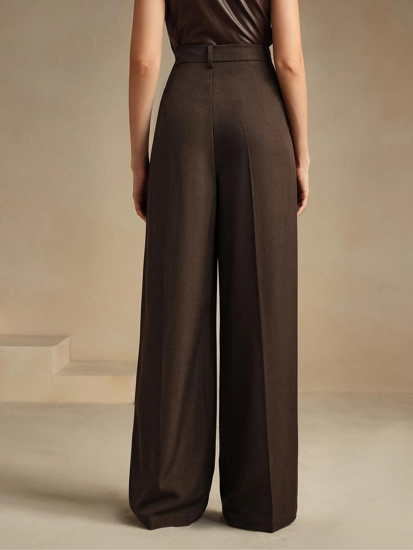Pantalón de Mujer de Tiro Alto y Pierna Amplia — Corte Holgado con Pliegues en la Cintura, Desde $65.57 MXN por Pieza