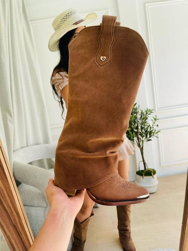Botas estilo vaquero con detalle de corazón en piel sintética para mujer