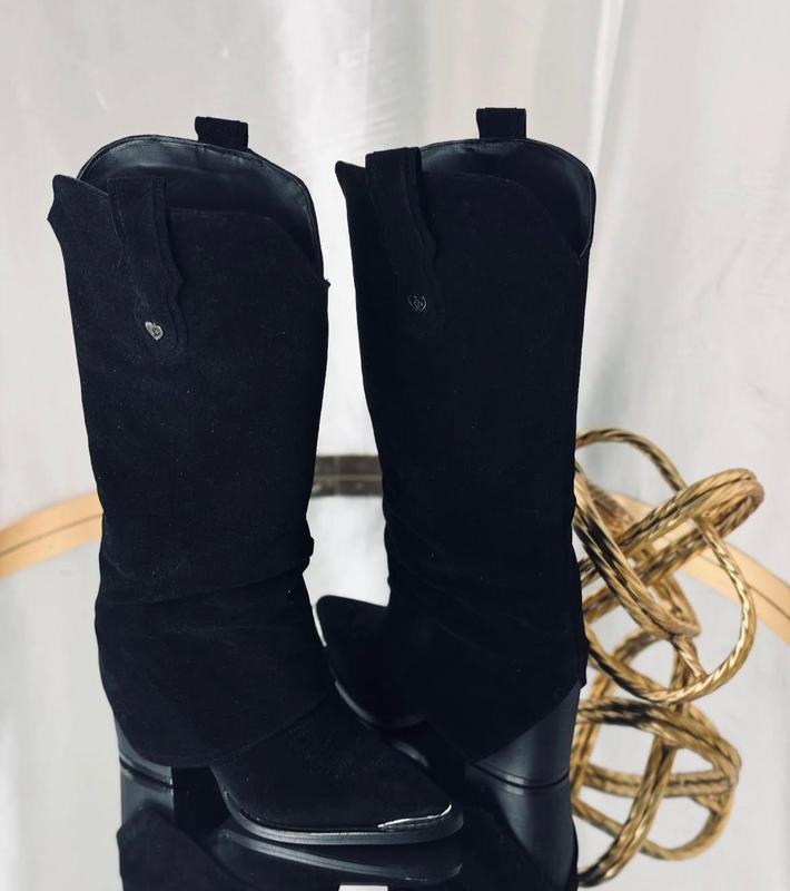 Botas estilo vaquero con detalle de corazón en piel sintética para mujer