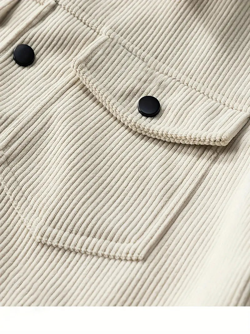 Trendy single-breasted coat with lapels in corduroy fabric.