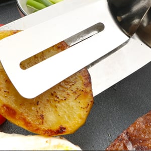 Spatula tomato