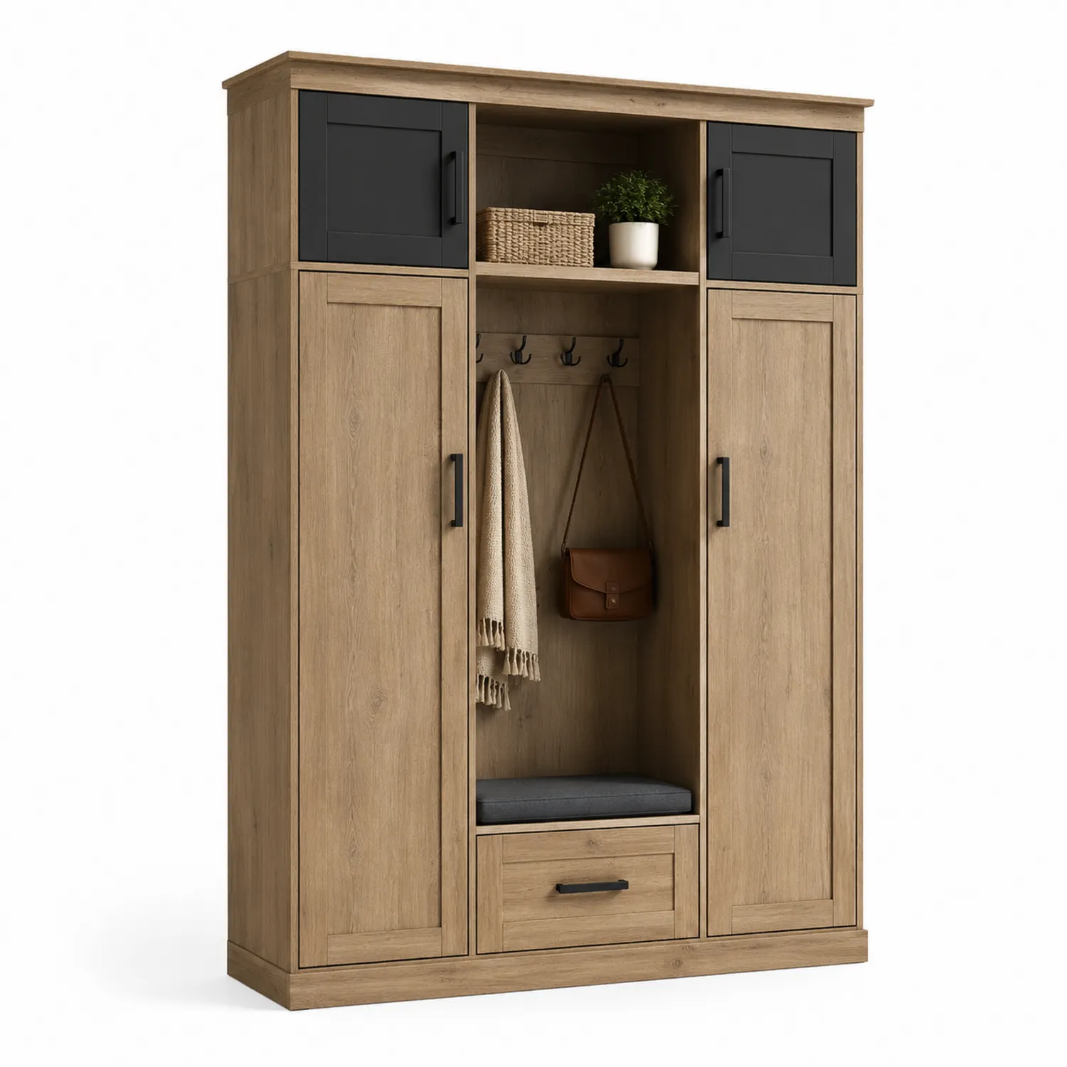 Étagère en bois avec porte-manteaux et panneaux noirs