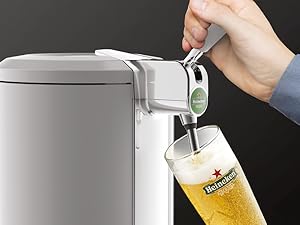 Actionnez la poignée de service et inclinez votre verre à 45° pour obtenir une mousse parfaite