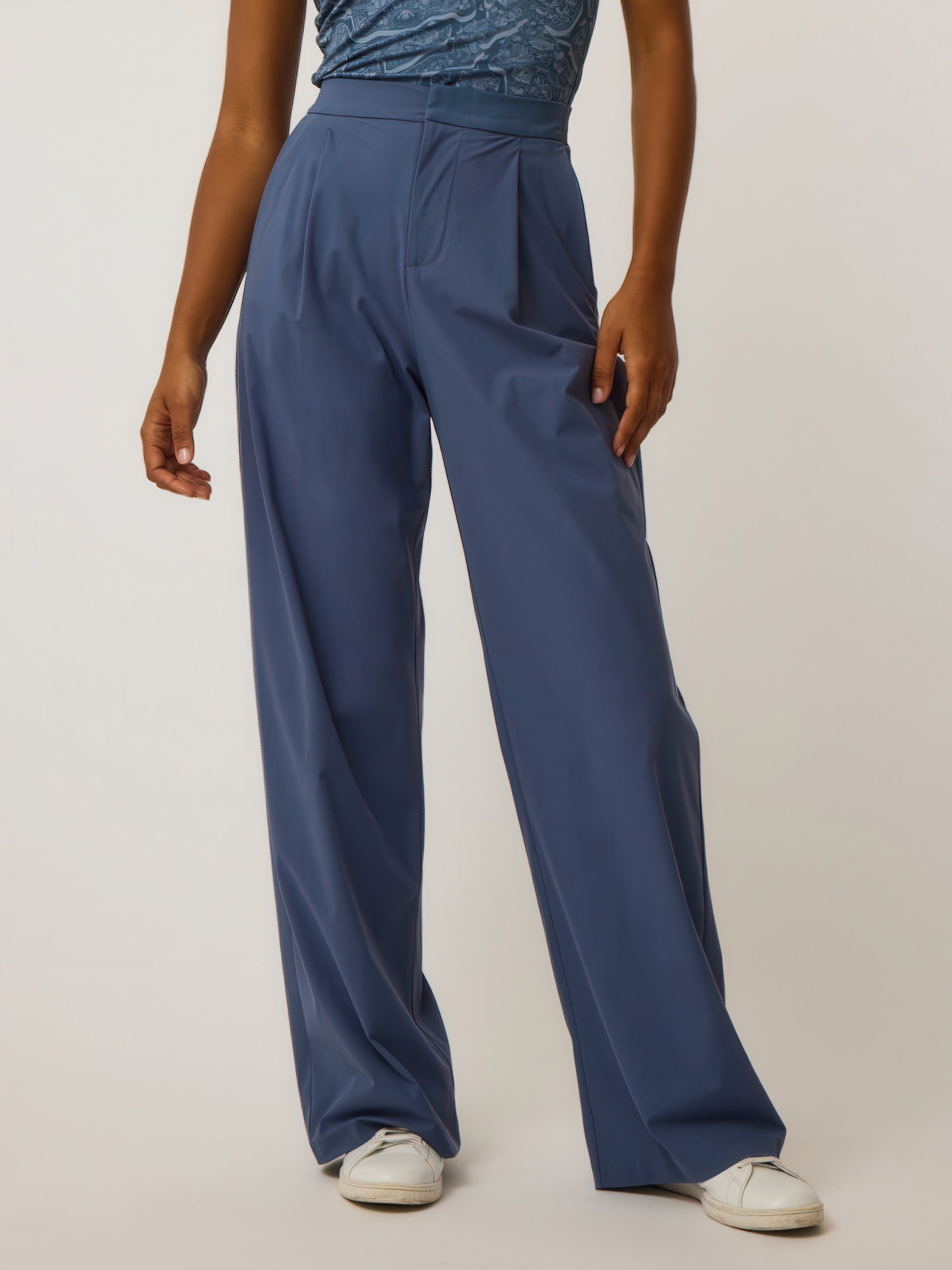 Greenie 32" Phoenix Wide Leg Trouser in VINTAGE INDIGO