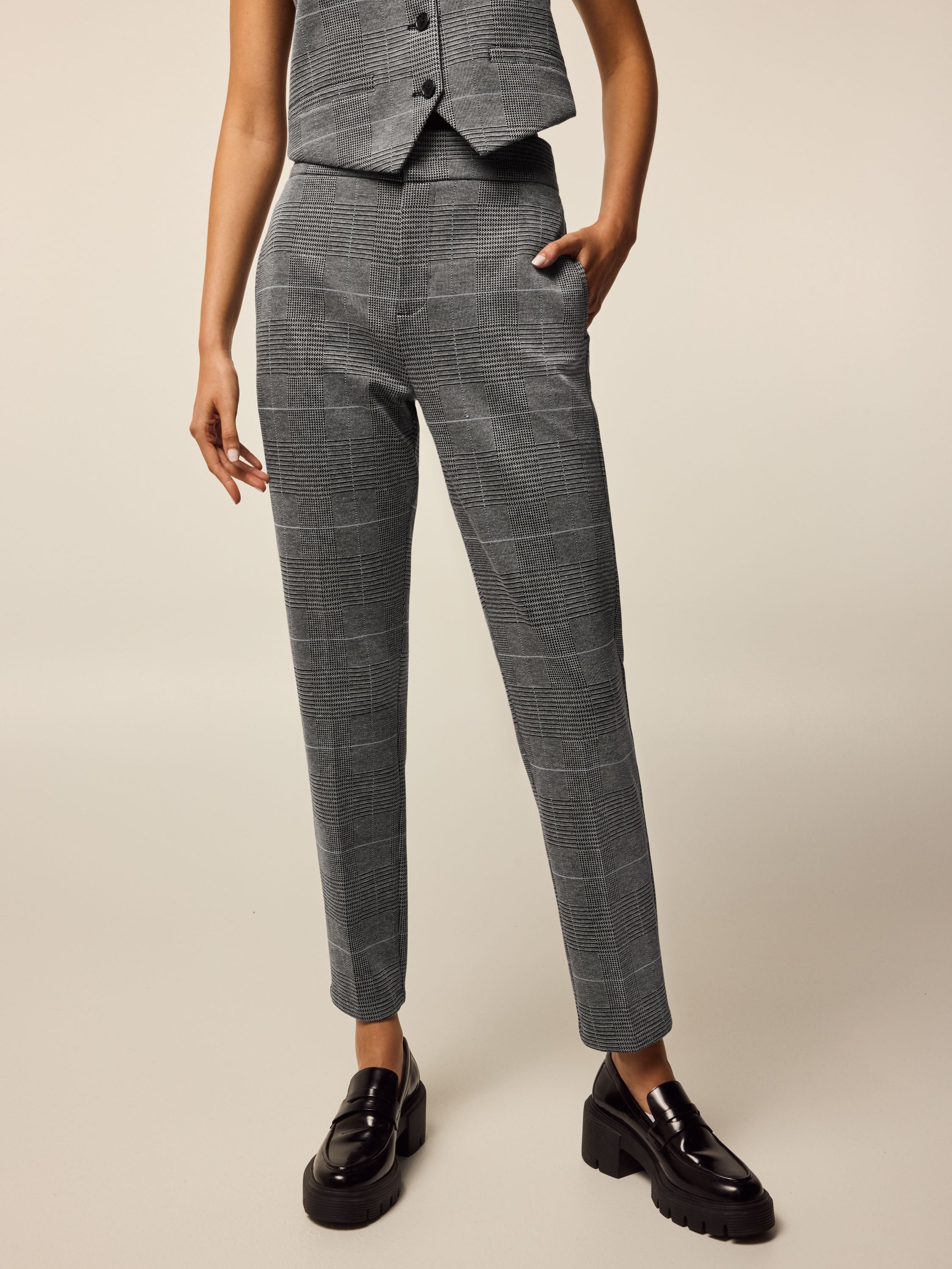 Greenie Glen Plaid Trouser