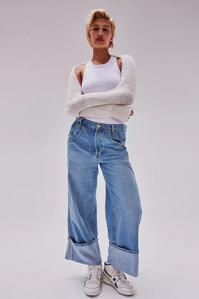 Women's Vintage Wash Mid-Rise Turn-Up Jeans