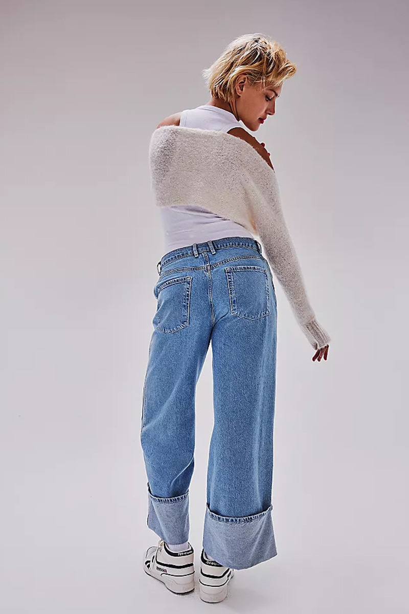 Women's Vintage Wash Mid-Rise Turn-Up Jeans