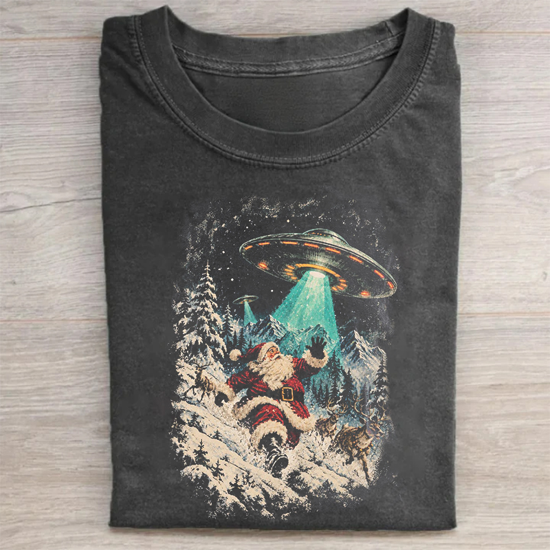 Vintage Santa UFO Christmas T-shirt