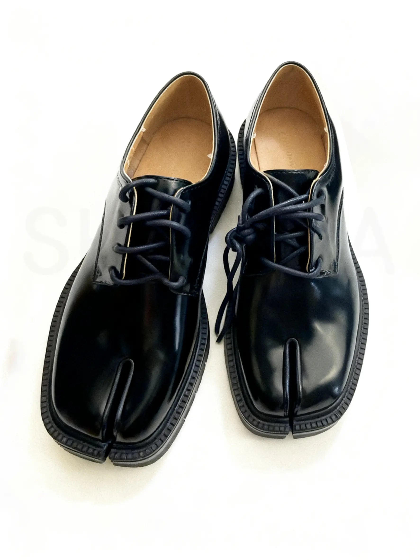 Lace-Up Split-Toe Tabi Loafers with Chunky Block Heel