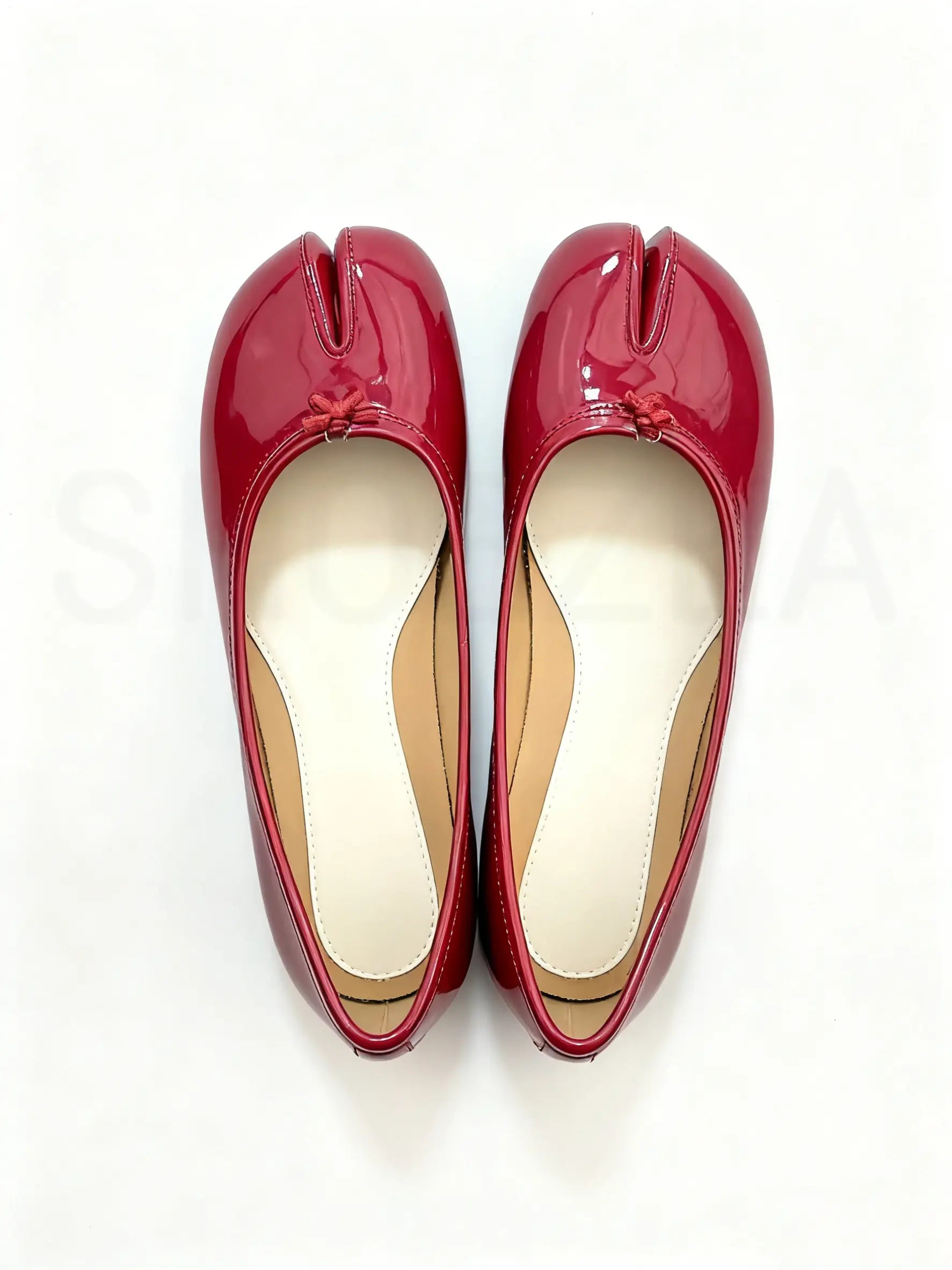 Patent Leather Split-Toe Tabi Ballet Flats with Glossy Finish