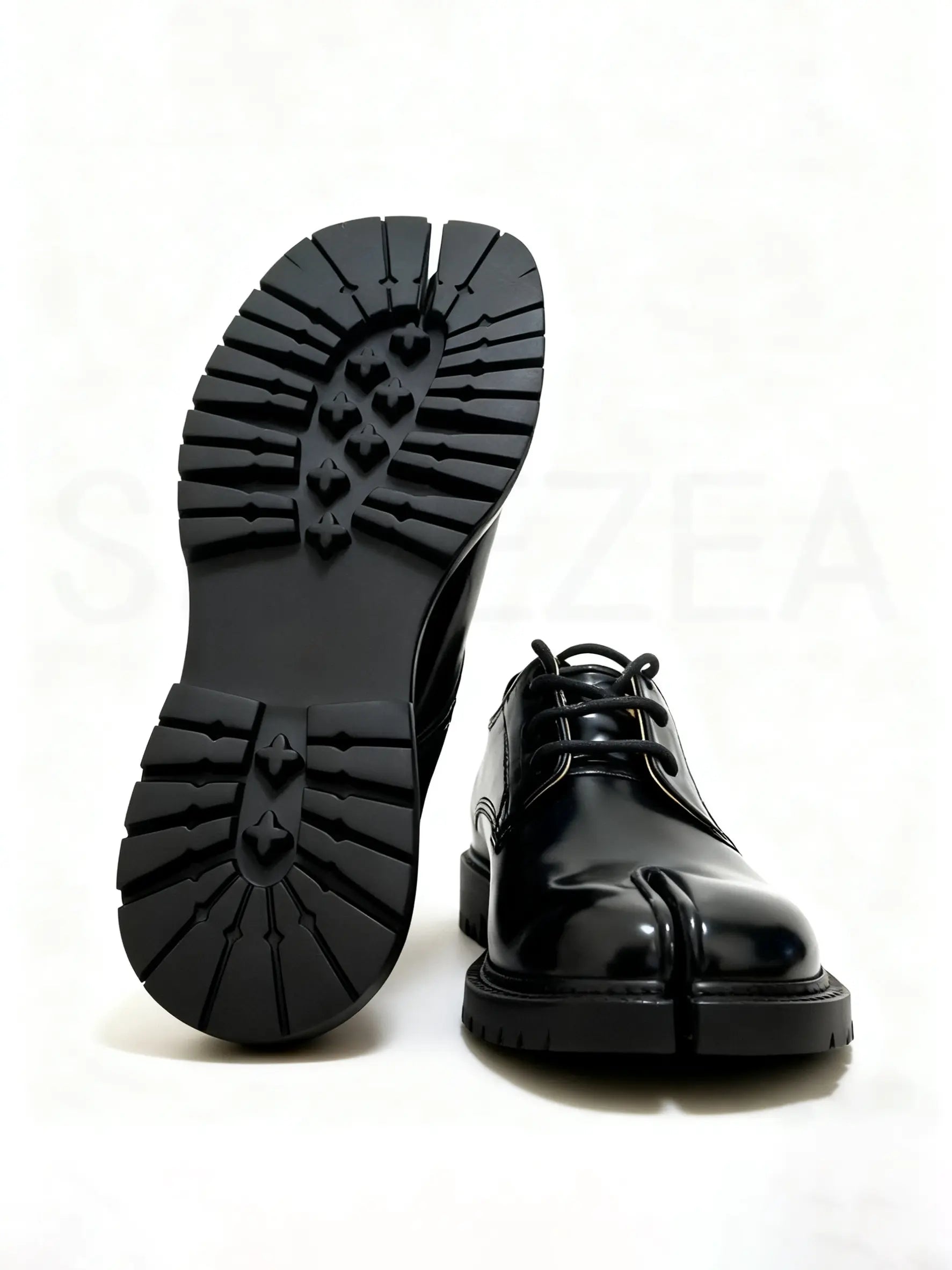Lace-Up Split-Toe Tabi Loafers with Chunky Block Heel